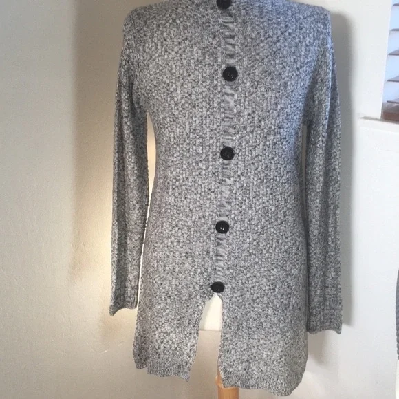 Catwalk studio sweater medium with large buttons black white  long roomy… - Picture 10 of 11